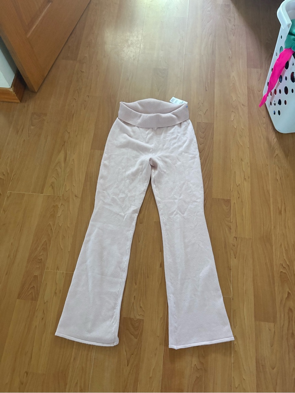 Gilly Hicks Women’s Pale Pink Flare Sweatpants